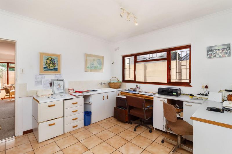 4 Bedroom Property for Sale in Fish Hoek Western Cape